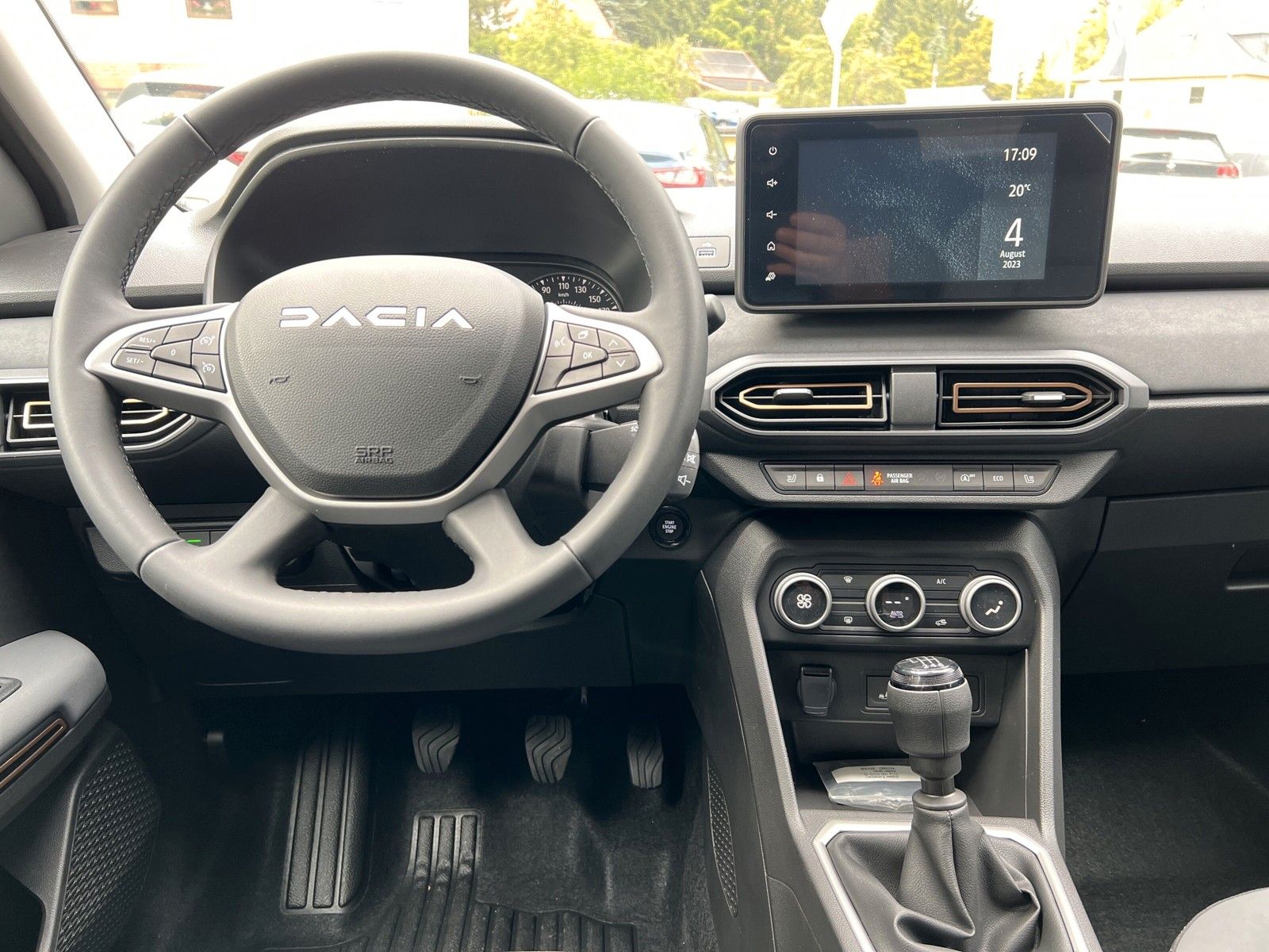 Fahrzeugabbildung Dacia Jogger Extreme+ Tce 110 Zelt und Bett Sleep Pack